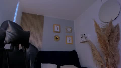 Naty Ferrer online show from October 2025 10:57:02 AM