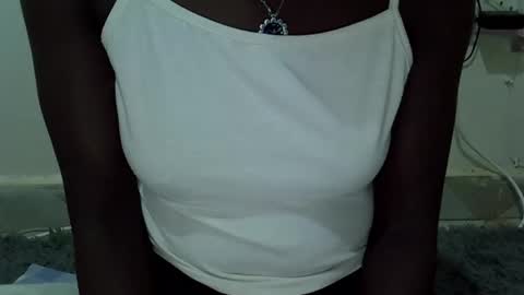 naughttrish22 online show from September 2025 01:00:01 PM