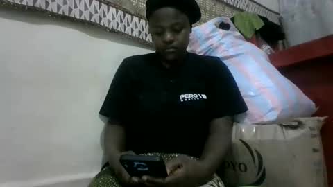 nauhgty011 online show from December 2024 06:09:02 AM