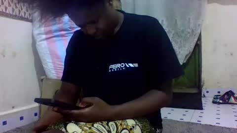 nauhgty011 online show from December 2024 12:40:02 PM