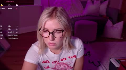 Snapshot of naughty__bex chatting on February 2026 09:52:01 PM Bex currently on maternity leave online show from February 2026 09:52:01 PM