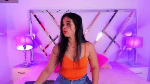 Snapshot of naughty__sara chatting on October 2025 11:32:02 AM SARA online show from October 2025 11:32:02 AM