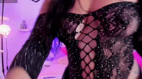 Snapshot of naughty__sara chatting on October 2025 11:40:01 AM SARA online show from October 2025 11:40:01 AM