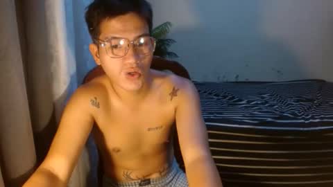 Snapshot of naughty_angelo chatting on May 2026 08:32:02 AM naughty_angelo online show from May 2026 08:32:02 AM