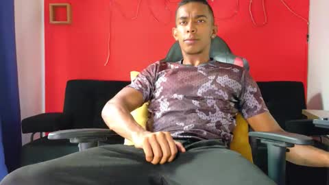 naughty_ares online show from October 2025 01:01:01 PM