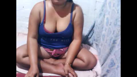 Snapshot of naughty_baby25 chatting on April 2026 07:03:01 PM Hannah online show from April 2026 07:03:01 PM