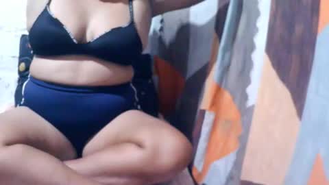 Snapshot of naughty_baby25 chatting on May 2026 01:17:02 PM Hannah online show from May 2026 01:17:02 PM
