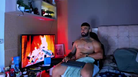 Snapshot of naughty_dominant chatting on December 2024 07:43:01 AM Miller online show from December 2024 07:43:01 AM