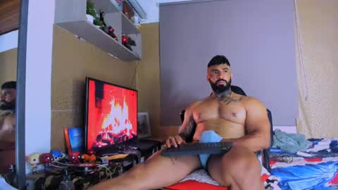 Snapshot of naughty_dominant chatting on December 2024 01:15:02 AM Miller online show from December 2024 01:15:02 AM
