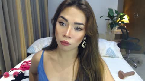 Snapshot of naughty_dreamerxxx chatting on December 2024 06:05:01 PM Queen Jess online show from December 2024 06:05:01 PM