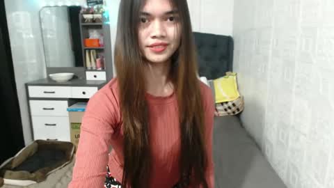 Snapshot of naughty_emmats chatting on December 2024 09:37:01 PM emma online show from December 2024 09:37:01 PM