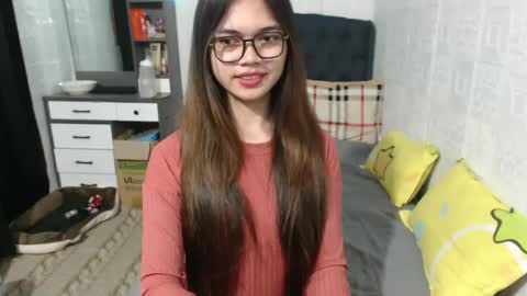 Snapshot of naughty_emmats chatting on December 2024 11:13:02 PM emma online show from December 2024 11:13:02 PM