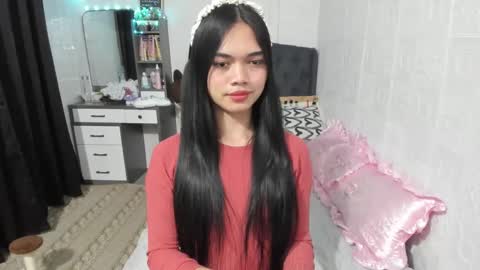 Snapshot of naughty_emmats chatting on December 2024 11:09:01 PM emma online show from December 2024 11:09:01 PM