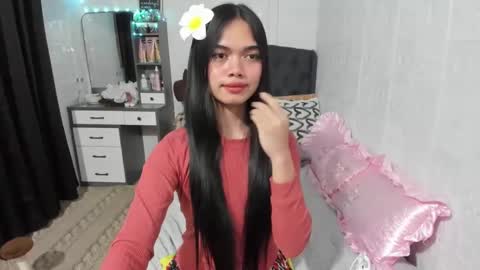 Snapshot of naughty_emmats chatting on December 2024 10:44:02 PM emma online show from December 2024 10:44:02 PM