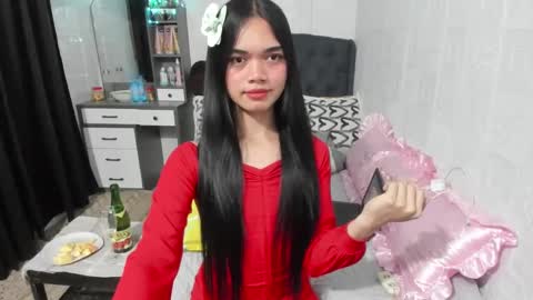 Snapshot of naughty_emmats chatting on December 2024 03:37:01 PM emma online show from December 2024 03:37:01 PM