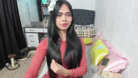 Snapshot of naughty_emmats chatting on January 2025 01:45:02 PM emma online show from January 2025 01:45:02 PM