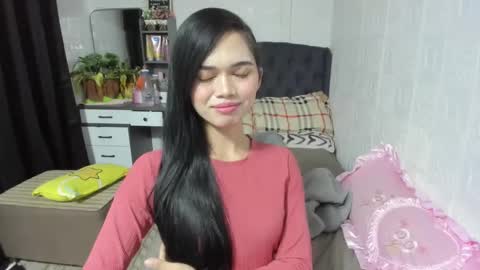 Snapshot of naughty_emmats chatting on March 2025 04:49:01 PM emma online show from March 2025 04:49:01 PM