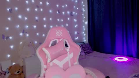 Snapshot of naughty_mablee chatting on March 2026 02:04:02 AM Mable online show from March 2026 02:04:02 AM