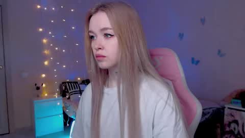 Snapshot of naughty_mablee chatting on March 2026 02:16:02 AM Mable online show from March 2026 02:16:02 AM