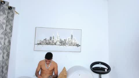 naughty_pearls online show from May 2026 02:45:01 PM