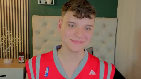 Snapshot of naughty_twink_ chatting on October 2025 06:31:01 AM Noah online show from October 2025 06:31:01 AM