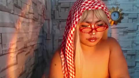 Snapshot of naughty_ursula21xxx chatting on January 2025 03:30:02 PM naughty_ursula21xxx online show from January 2025 03:30:02 PM