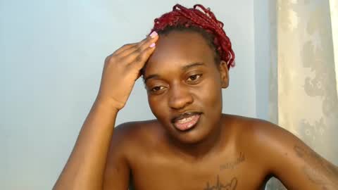 Snapshot of naughty_vixen_ chatting on September 2025 04:52:01 PM Naughty online show from September 2025 04:52:01 PM