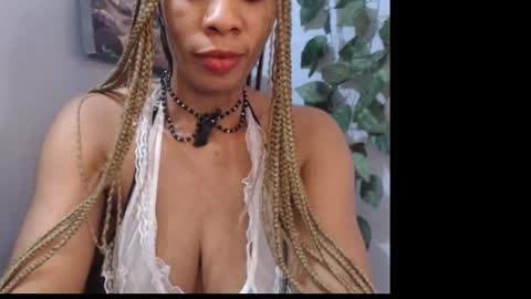 Snapshot of naughty_xxbunny chatting on February 2025 03:01:02 PM beauty online show from February 2025 03:01:02 PM