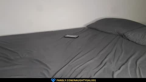Snapshot of naughtyboo01 chatting on February 2025 06:46:01 AM NaughtyBoo online show from February 2025 06:46:01 AM