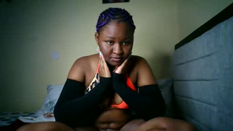 MUMU online show from June 2026 09:04:01 PM