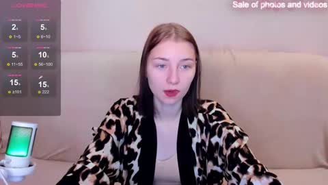 Snapshot of naughtybunny1_ chatting on October 2025 02:22:02 AM NaughtyBunny online show from October 2025 02:22:02 AM