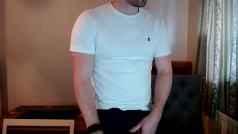 naughtycouple19842 online show from February 2026 03:18:01 PM