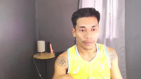 naughtyfuck_boy online show from April 2026 06:33:02 AM