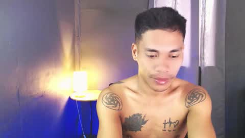 naughtyfuck_boy online show from May 2026 02:29:01 AM