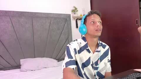 naughtyfusion_os online show from May 2026 01:06:01 PM