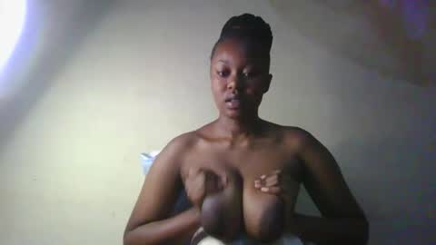 Snapshot of naughtygee100 chatting on February 2026 10:01:01 AM Shee online show from February 2026 10:01:01 AM