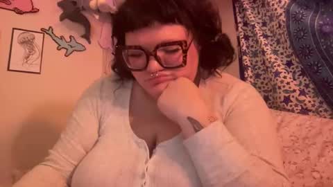 Naughty Girl online show from November 2025 11:52:01 PM