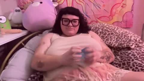 Naughty Girl online show from November 2025 11:53:01 PM