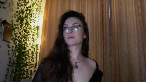 Snapshot of naughtyhomemade17 chatting on March 2025 10:43:02 AM Mya Alexya online show from March 2025 10:43:02 AM