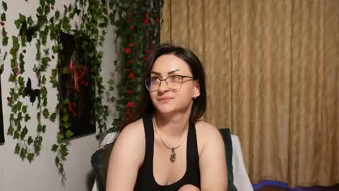 Snapshot of naughtyhomemade17 chatting on September 2025 11:04:02 AM Mya Alexya online show from September 2025 11:04:02 AM