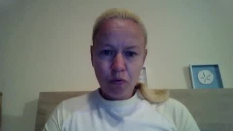 naughtyjennyblondeuk online show from April 2026 07:07:02 PM