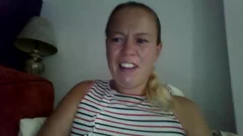 Snapshot of naughtyjennyblondeuk chatting on July 2026 12:42:01 PM naughtyjennyblondeuk online show from July 2026 12:42:01 PM