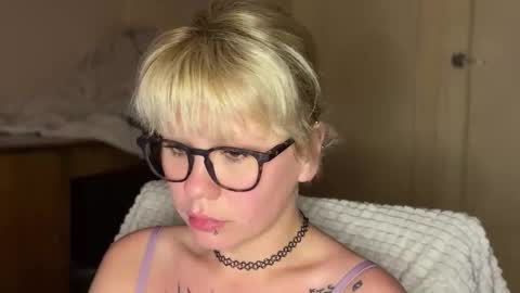 NaughtyLayla666 online show from June 2026 07:39:01 PM