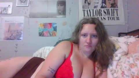 Snapshot of naughtylottie726 chatting on September 2025 03:47:02 PM naughtylottie726 online show from September 2025 03:47:02 PM