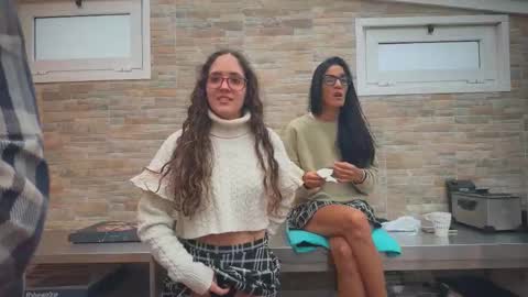 ANDREA STEPH  MIKE online show from September 2025 08:30:01 AM