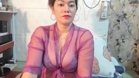 Snapshot of naughtymhavz chatting on November 2025 01:27:01 AM marvie mhavz online show from November 2025 01:27:01 AM