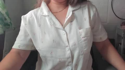 Snapshot of naughtymhavz chatting on June 2026 11:18:02 PM marvie mhavz online show from June 2026 11:18:02 PM