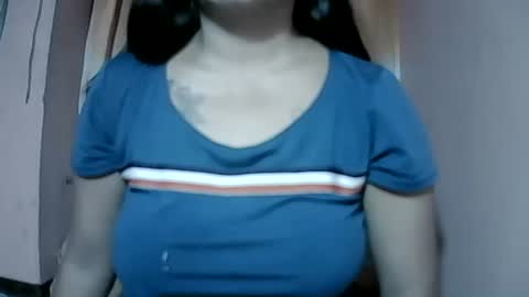 Snapshot of naughtymom_33 chatting on September 2025 07:46:02 PM naughtymom_33 online show from September 2025 07:46:02 PM