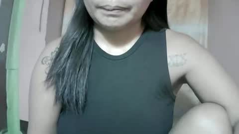 naughtymom_33 online show from November 2025 11:58:02 PM