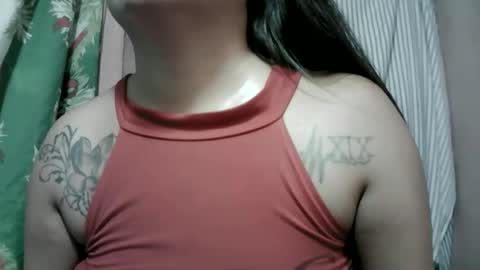 naughtymom_33 online show from May 2026 07:00:02 PM